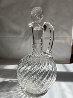 Small glass carafe, 20 cm