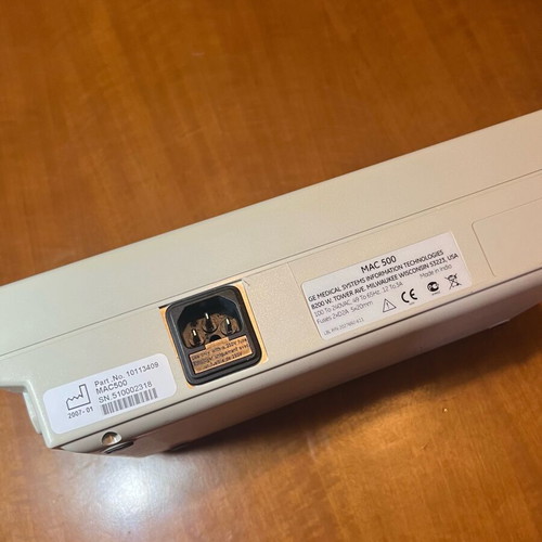 General Electric MAC 500 ECG μεταχειρισμένος ηλεκτροκαρδιογράφος για ανταλλακτικά ή επισκευή