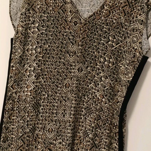 Sisley women's dress like new with geometric ethnic print
