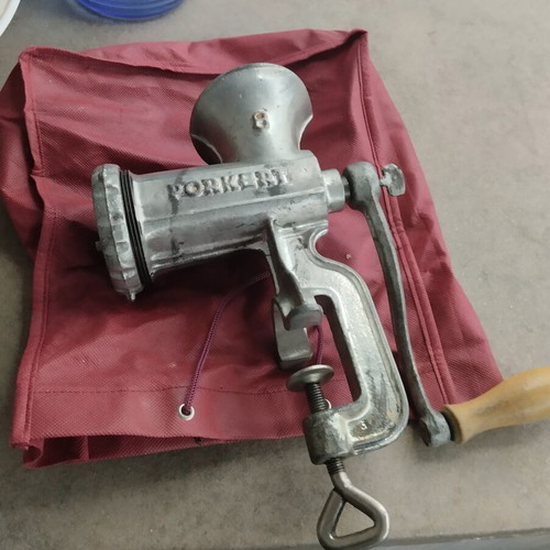 Meat grinder like new for sausages and cookies