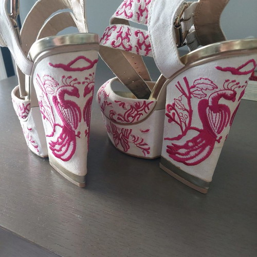 Fullah Sugah sandals new, white with off-white fabric details, size 37