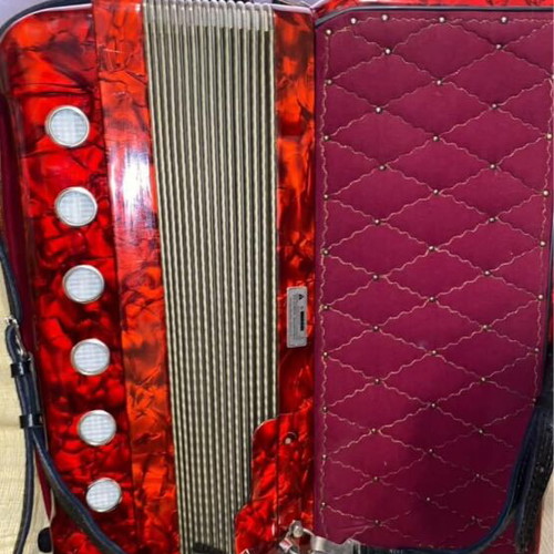 Horch Professional Accordion 120 Bass Like New