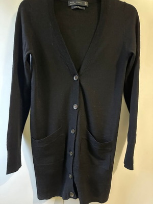 Zara cardigan 100% merino wool, like new, black