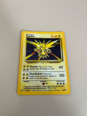Zapdos 16/102 BS Holofoil Rare like new