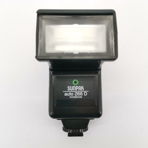Sunpack auto 266D camera flash used functional