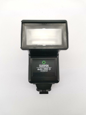 Sunpack auto 266D camera flash used functional