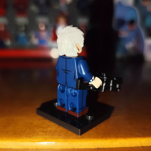 Cecil Stedman figure like new with base and black blaster