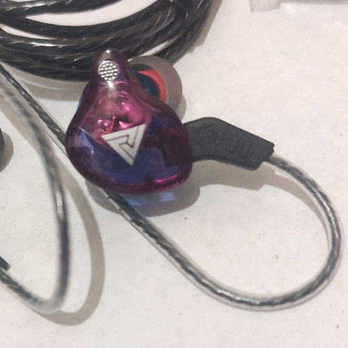 QKZ AK6 earbuds new, 2 pairs with microphone and volume control