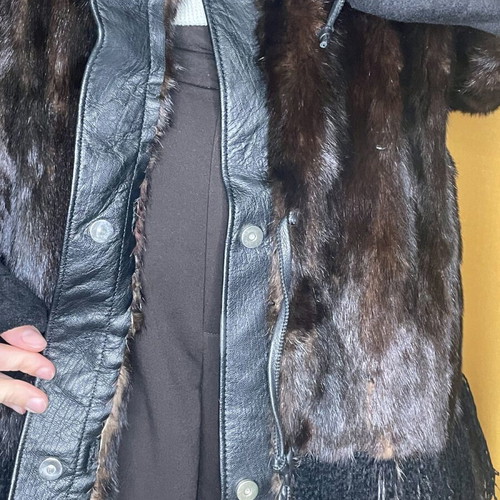Mink fur coat like new, black, size L