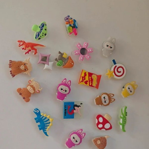Glow in the dark charms πακέτο 20 καινούργια