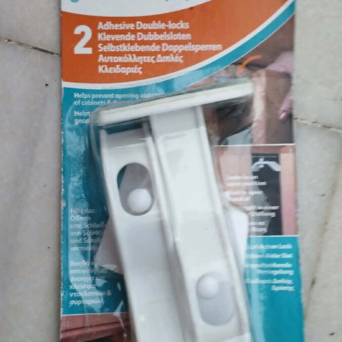 Dreambaby adhesive double locks for cabinets and drawers