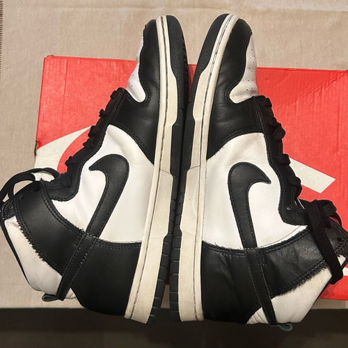 Nike Dund Hi Retro used athletic leather boots size 41 black and white