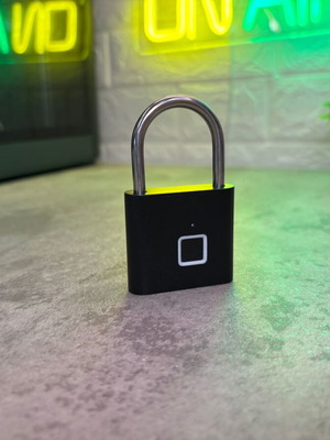 Fingerprint padlock new, rechargeable with micro USB