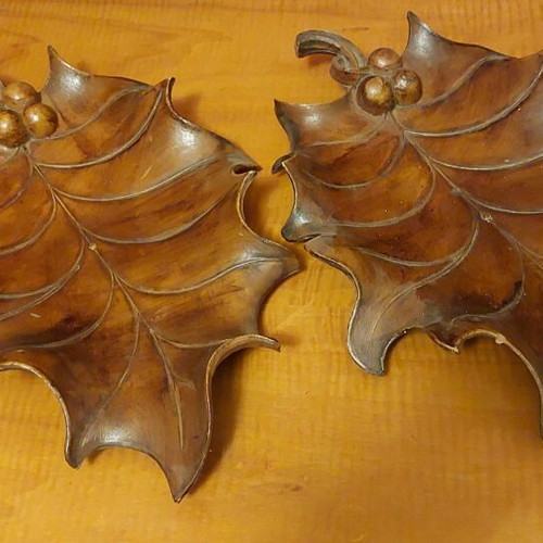 Wooden decorative plates like new, leaf-shaped
