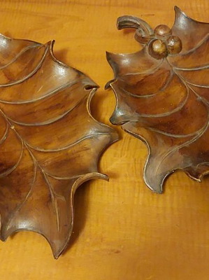 Wooden decorative plates like new, leaf-shaped