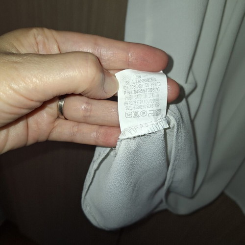 Women's white top like new, very cool