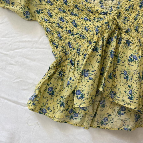 Floral yellow cropped top with puffy sleeves like new