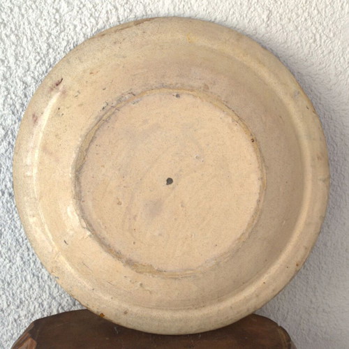 Antique ceramic plate from Apulia late 19th century used