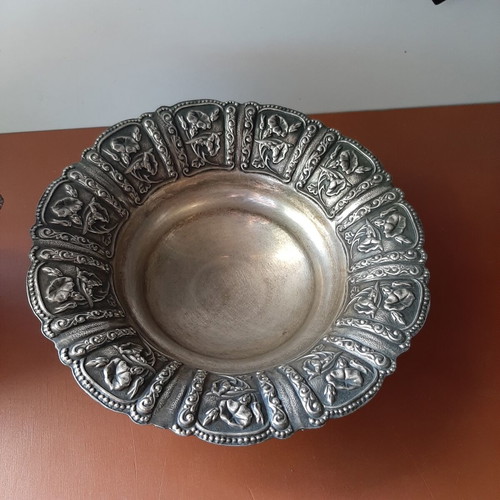 Silver-plated decorative set used with carved details, pack of two