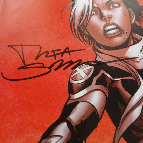 X-men Legacy #271 like new with Rafa Sandoval signature