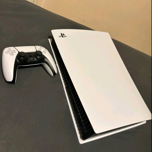 PlayStation 5 (PS5) 1TB like new
