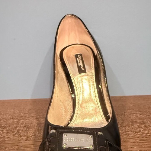 Dolce & Gabbana black patent leather peep-toe pumps like new, size 37