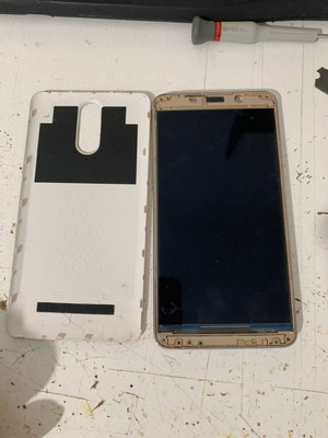 Leagoo M8 Chassis and Screen