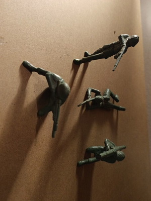 Military figures used, set of 10 from the 70s