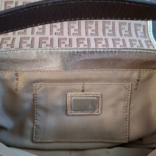 Τσάντα χειρός Fendi μπεζ καφέ σαν καινούρια