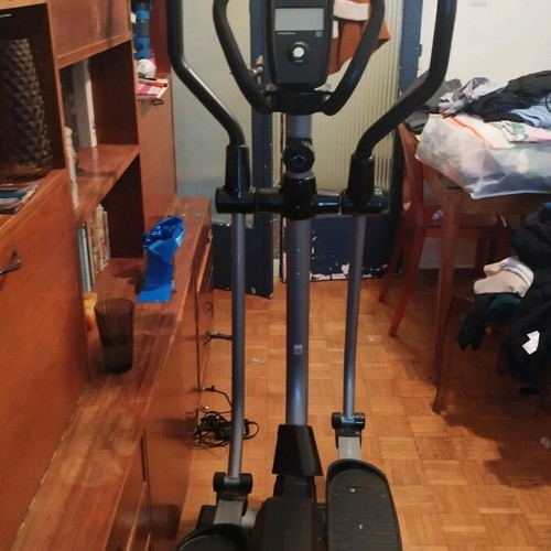 Energetics Elliptical Trainer like new with dynamo