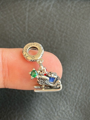 Pandora charm σαν καινούργιο σε άριστη κατάσταση