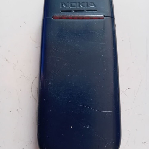 Nokia 1662-2 phone used, broken screen for parts