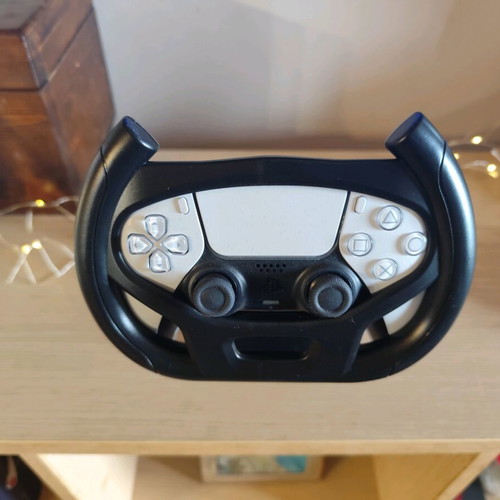 Sony PlayStation joystick case like new with suction cups