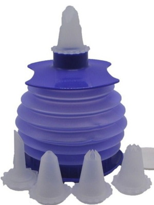 Tupperware Squeeze New with 5 Decorating Attachments