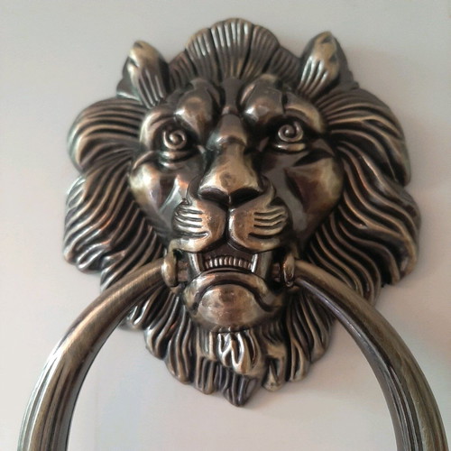 Vintage metal door knocker with lion head new