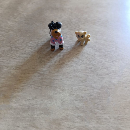 Chi Chi Love dog and Kinder lion used figures miniatures