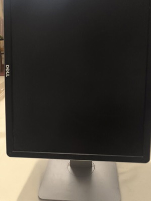 Dell monitor like new, rotating stand