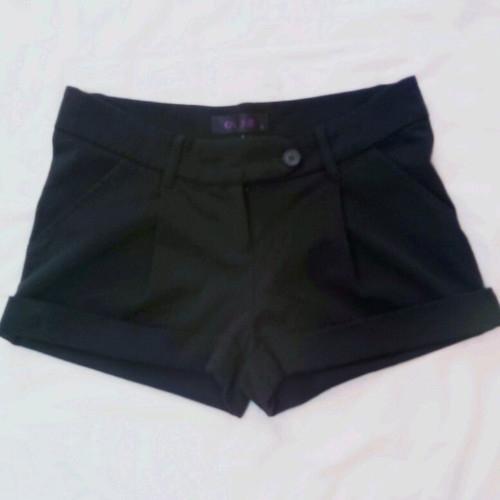 Black shorts like new, comfy, size S