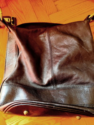 Leather black bag used, medium size with multiple pockets