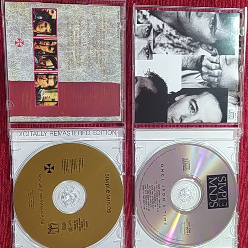 Simple Minds 4 CD set like new, rock genre