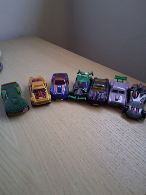 Hotwheels Marvel Cars like new with Groot Iron Man Captain America Thanos Hulk Vulture Prawler
