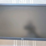 LG 22-inch monitor like new, Full HD with FreeSync