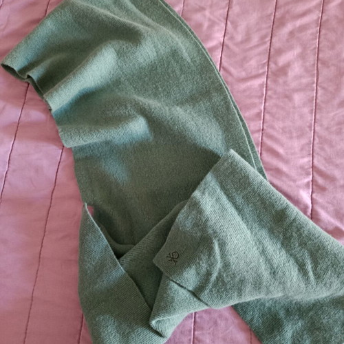 Benetton scarf mint color like new, 2m x 27cm