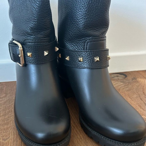 Feng Shoe ankle boots like new, size 38, black leather and rubber