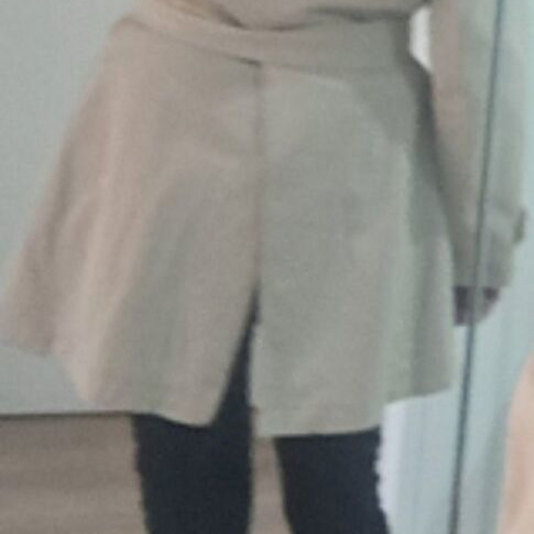 Theory women's trench coat like new, size L, white and gray