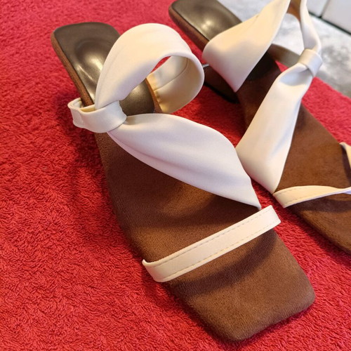 Women's sandals new in beige and brown shades