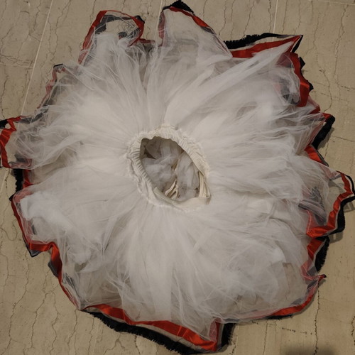 Tutu dance skirt like new for girl 10+ years old