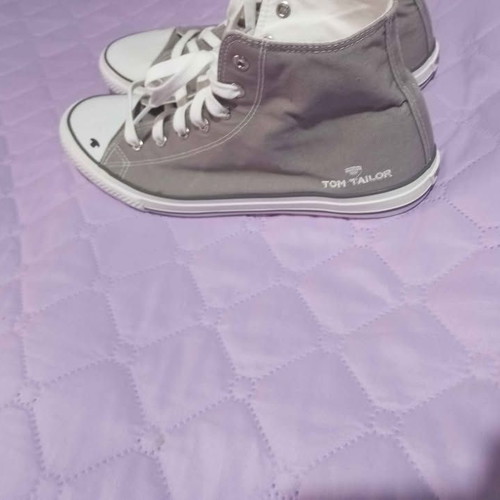 Tom Tailor sneakers size 44 like new, gray with beige stripe