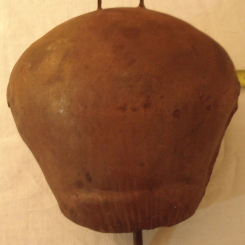 Large bell used, length 21cm, height 25cm, width 13cm