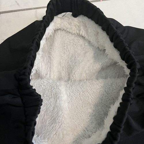 Black sweatpants like new, age 9, fleece lined
